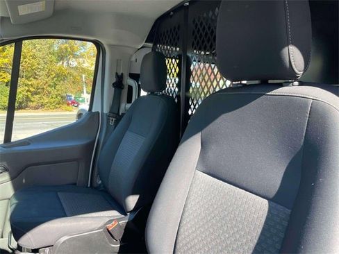 Used 2024 Ford Transit 250 Low Roof w/ Exterior Upgrade Package image 46