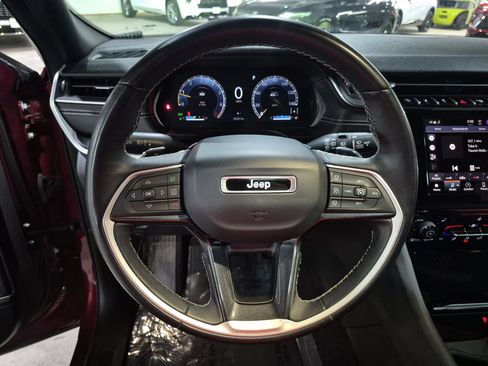 Used 2021 Jeep Grand Cherokee L Laredo AWD/4WD image 12