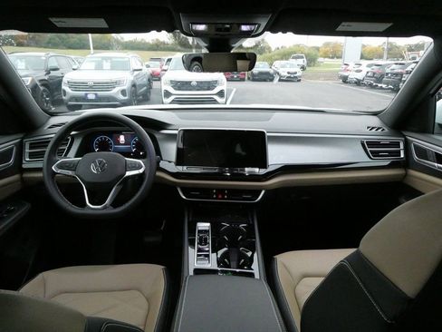 New 2026 Volkswagen Atlas Cross Sport SE AWD/4WD image 34