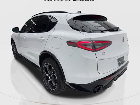 Used 2024 Alfa Romeo Stelvio Veloce image 9