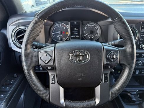 Used 2022 Toyota Tacoma TRD Off-Road w/ Technology Package image 14