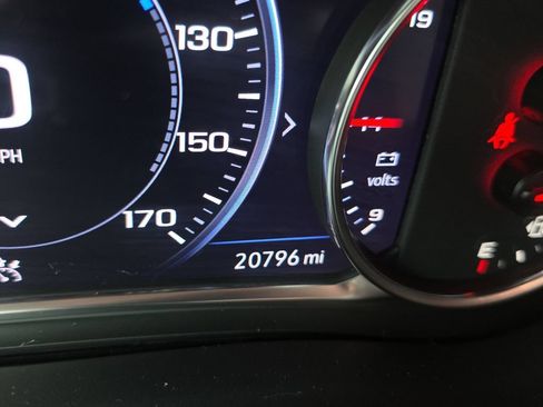 Used 2023 Chevrolet Traverse Premier w/ Redline Edition FWD image 21