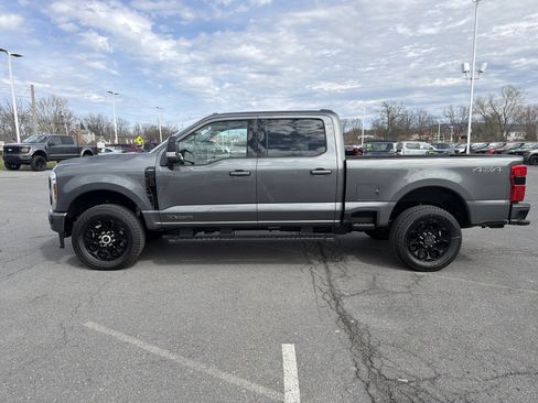 New 2026 Ford F250 4x4 Crew Cab Super Duty image 7