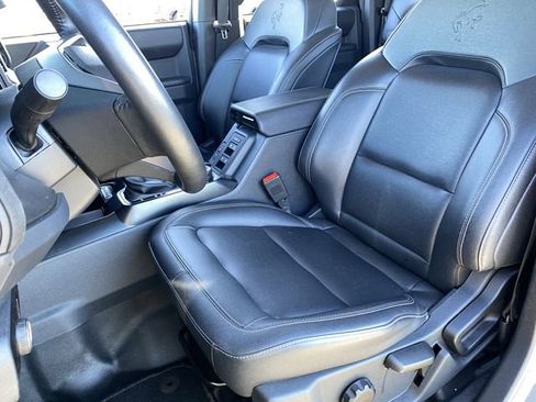 Certified 2025 Ford Bronco Badlands AWD/4WD image 16