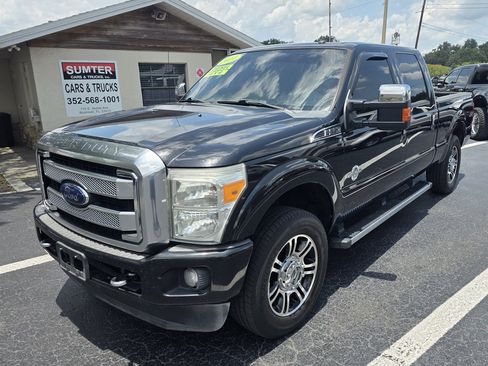 Used 2014 Ford F250 Platinum w/ FX4 Off-Road Package AWD/4WD image 2