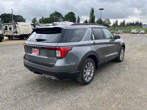 Used 2026 Ford Explorer Active w/ Active Comfort Package AWD/4WD image 7