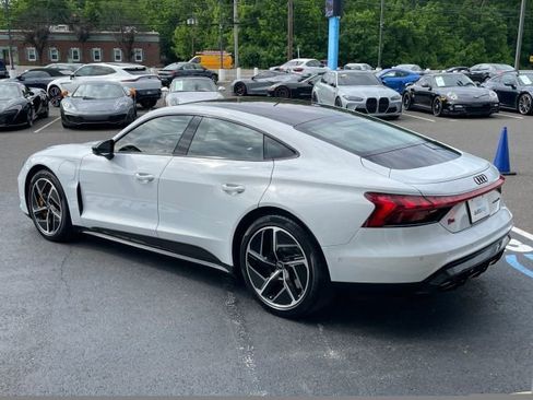 Used 2024 Audi RS e-tron GT w/ Carbon Performance Package AWD/4WD image 10