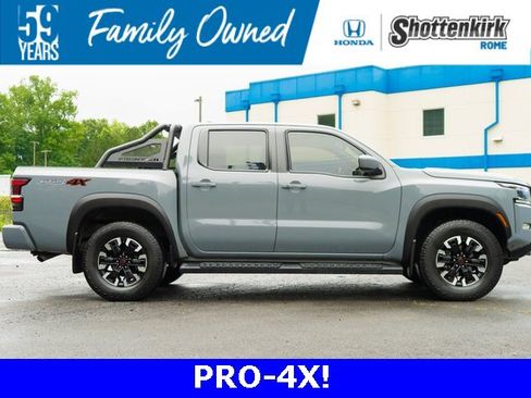 Used 2023 Nissan Frontier PRO-4X w/ Technology Package image 14