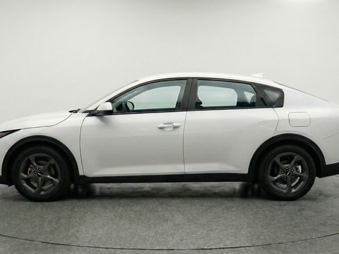 Used 2025 Kia K4 LXS image 5