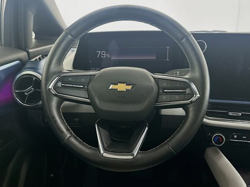 Used 2025 Chevrolet Equinox EV LT FWD image 18