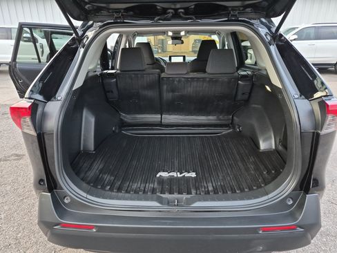 Used 2025 Toyota RAV4 LE FWD image 15