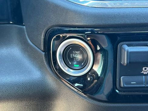 Used 2025 Chevrolet Silverado 1500 LT RWD image 25