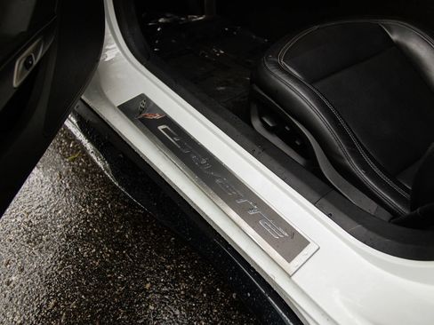 Used 2019 Chevrolet Corvette Z06 image 23