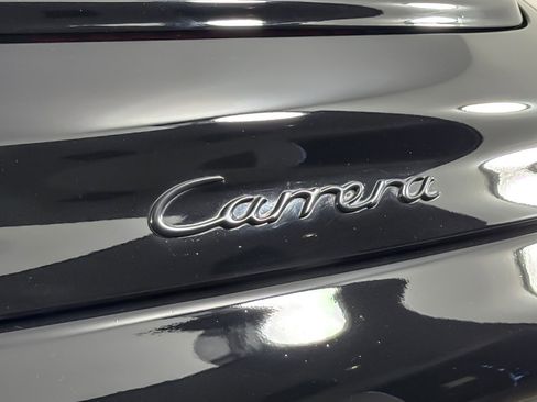 Used 2004 Porsche 911 Carrera RWD image 19