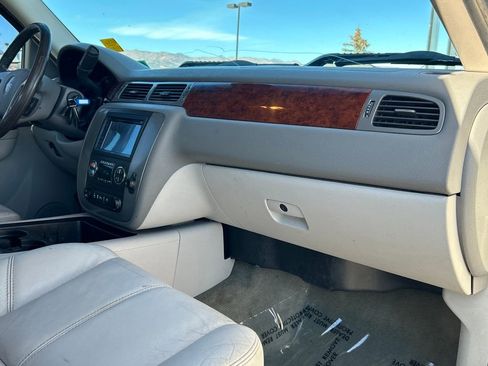 Used 2011 GMC Sierra 3500 SLT image 8