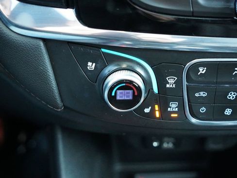 Certified 2023 Chevrolet Traverse High Country image 32