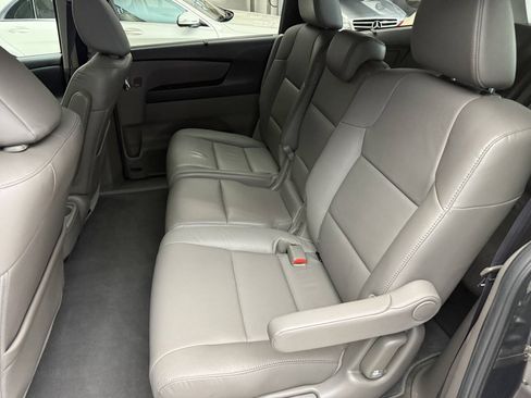 Used 2014 Honda Odyssey Touring image 15