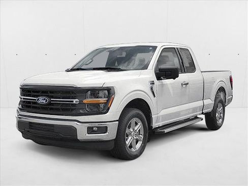 New 2025 Ford F150 XLT w/ Equipment Group 302A MID image 1