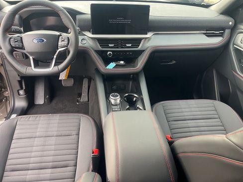 New 2026 Ford Explorer ST-Line w/ ST-Line Street Pack AWD/4WD image 16