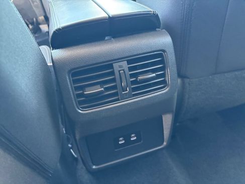 Used 2025 Nissan Rogue SV FWD image 24