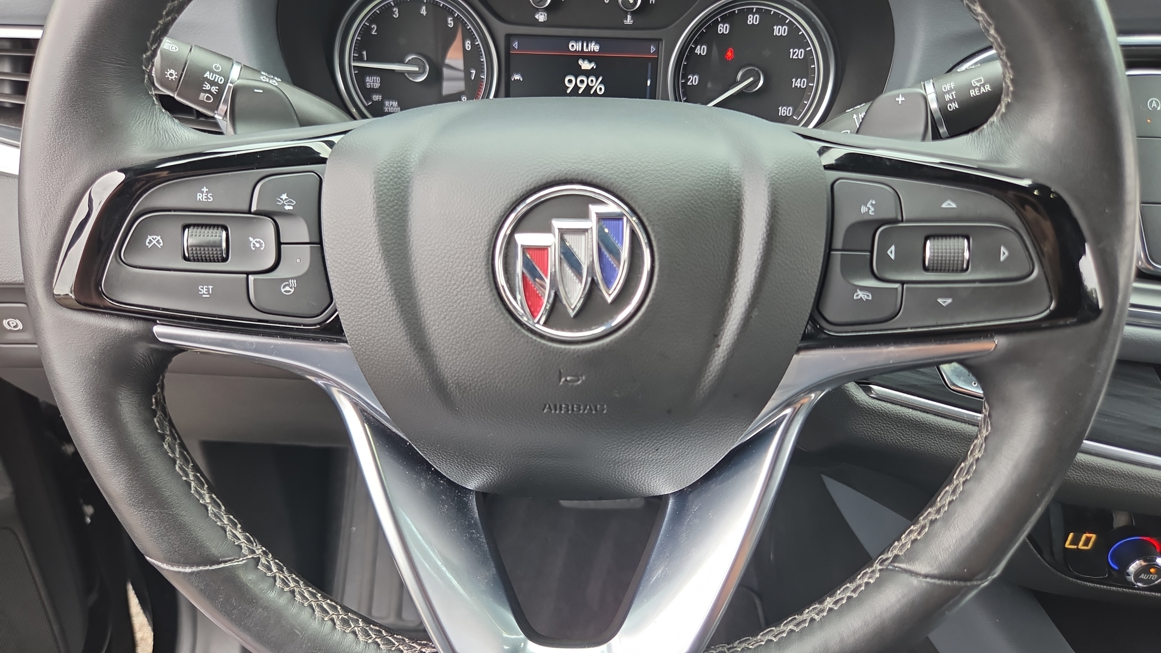Used 2022 Buick Enclave Essence w/ Experience Buick Package FWD image 28