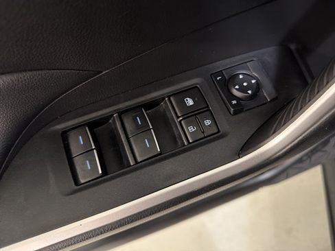 Used 2024 Toyota RAV4 XLE FWD image 19
