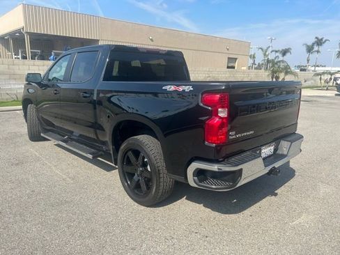 Used 2021 Chevrolet Silverado 1500 LT image 3