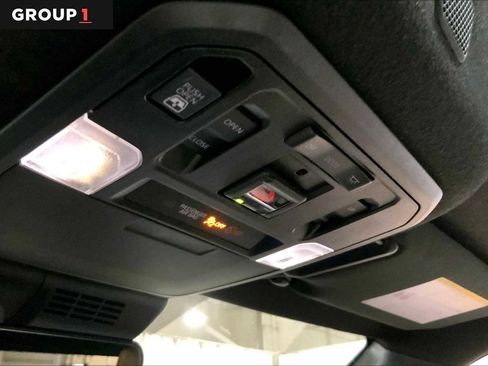 Used 2025 Toyota 4Runner Limited AWD/4WD image 34