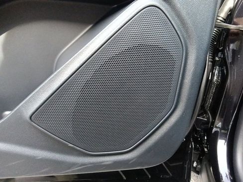 New 2026 Ford Explorer Platinum image 13