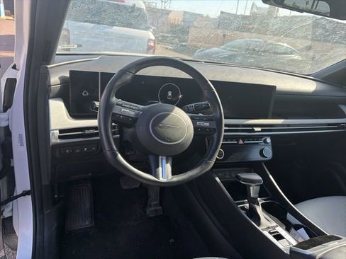 Used 2025 Hyundai Santa Cruz Limited image 28