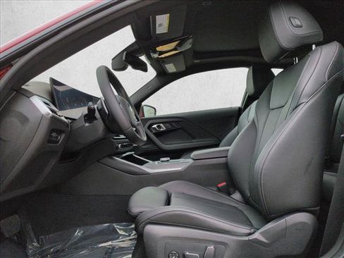 Used 2025 BMW 230i Coupe w/ Premium Package image 17