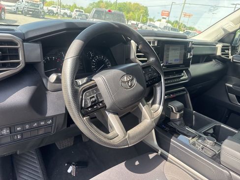 Used 2023 Toyota Tundra SR5 w/ SR5 Convenience Package AWD/4WD image 4