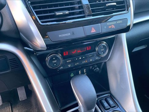 Used 2024 Mitsubishi Eclipse Cross SE image 33