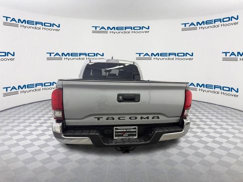 Used 2021 Toyota Tacoma SR5 RWD image 4
