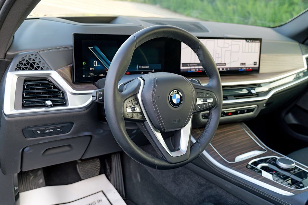 Used 2024 BMW X5 xDrive40i w/ Premium Package AWD/4WD image 21