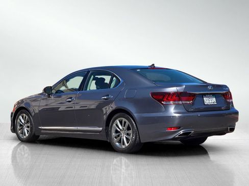 Used 2013 Lexus LS 460 w/ Comfort Pkg RWD image 6