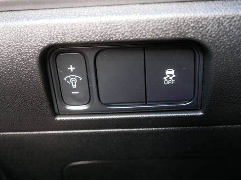 Certified 2025 Kia Sorento S AWD/4WD image 26
