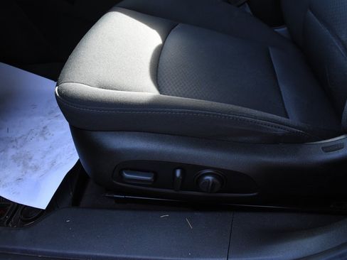 Used 2018 Chevrolet Malibu LT w/ Driver Confidence Package image 19