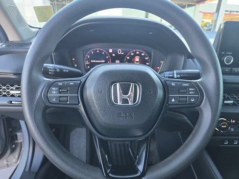 Used 2025 Honda Accord SE image 23