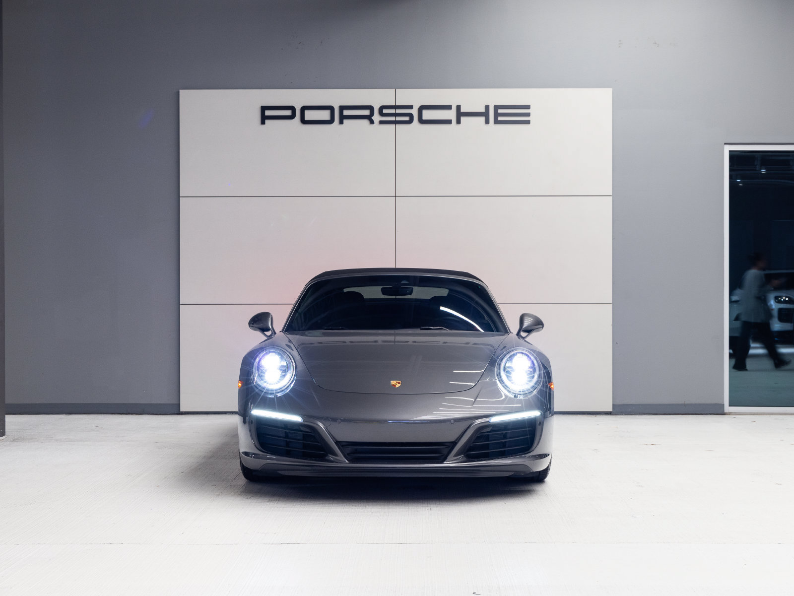 Certified 2017 Porsche 911 Carrera 4S AWD/4WD image 12