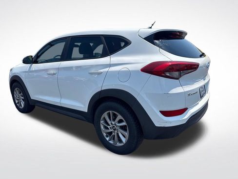 Used 2018 Hyundai Tucson SE w/ Cargo Package AWD/4WD image 3