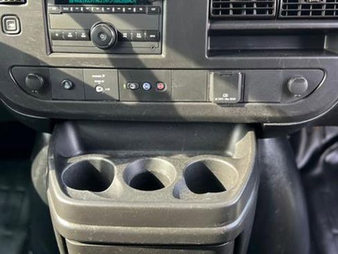 Used 2019 GMC Savana 2500 w/ Driver Convenience Package image 15