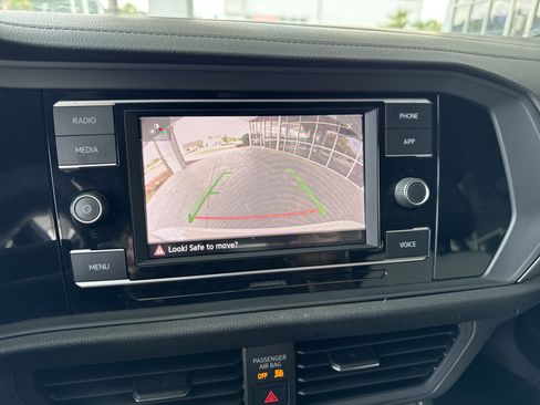 Used 2020 Volkswagen Jetta R-Line FWD image 25