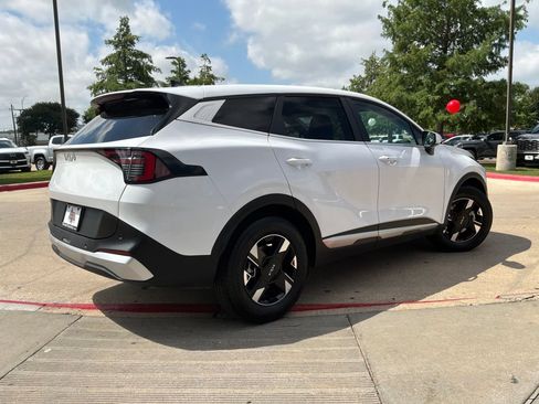 Used 2026 Kia Sportage LX FWD image 6