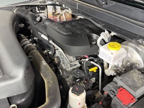 Used 2025 RAM 2500 Big Horn AWD/4WD image 14