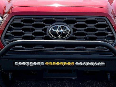 Used 2022 Toyota Tacoma TRD Sport w/ TRD Premium Sport Package AWD/4WD image 32