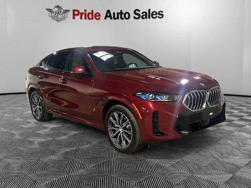 Used 2024 BMW X6 xDrive40i w/ Premium Package AWD/4WD image 3
