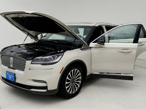 Used 2022 Lincoln Aviator Reserve w/ Elements Package Plus image 10