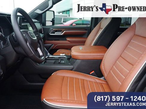 Used 2026 GMC Sierra 3500 Denali Ultimate AWD/4WD image 19