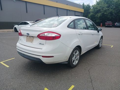 Used 2016 Ford Fiesta SE FWD image 7